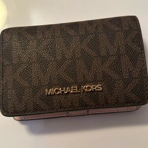 Michael Kors jet set medium wallet